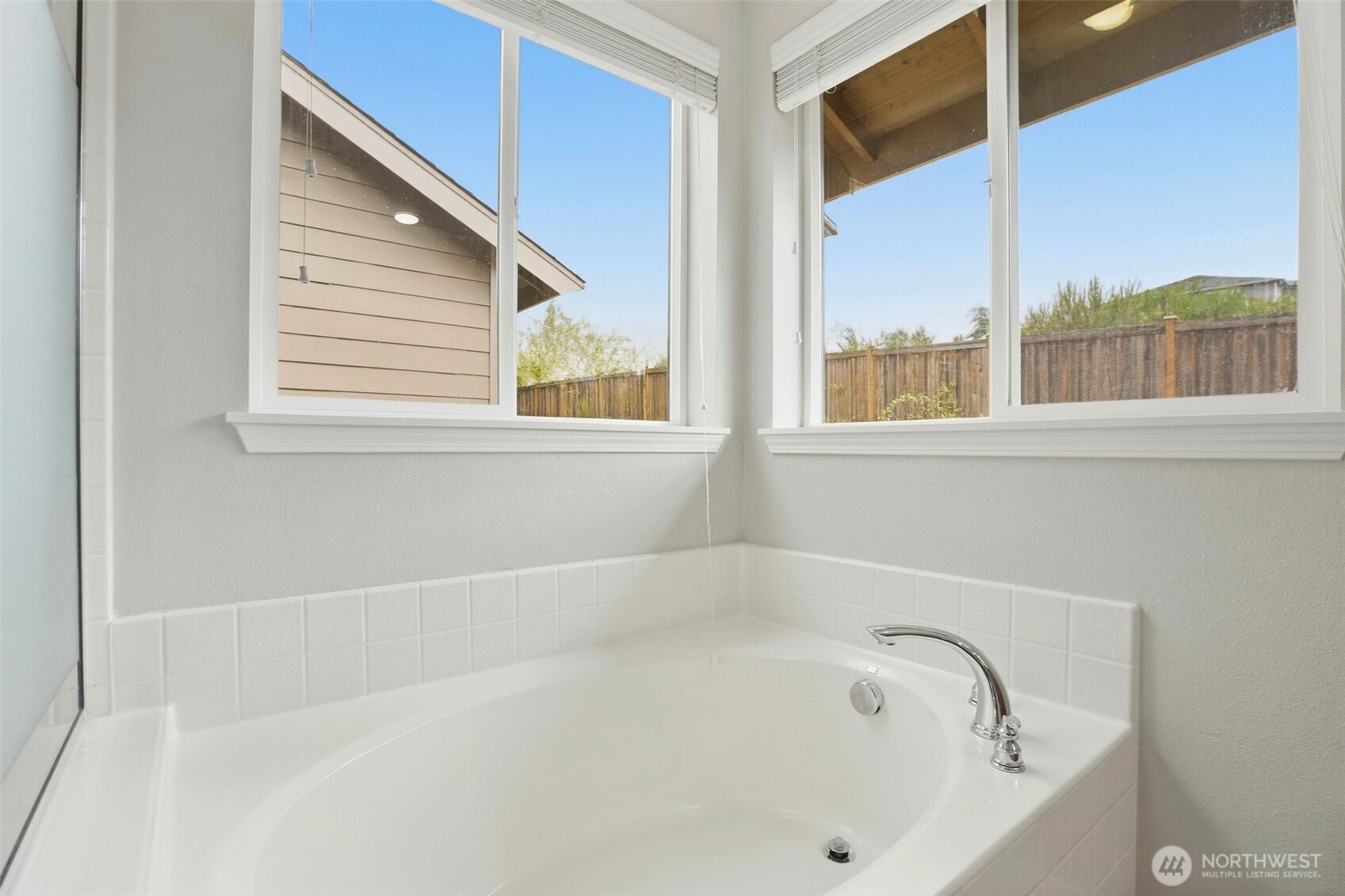 22825 42nd Drive Southeast Bothell, WA 98021 - Photo 31 of 36