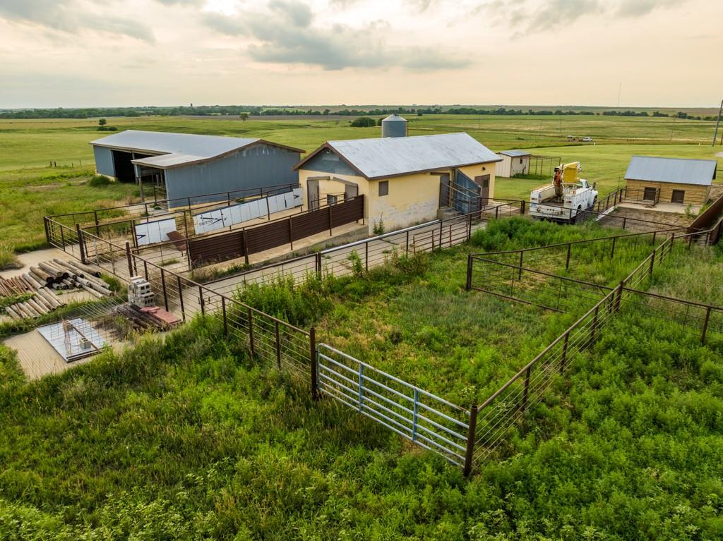 Grants Villa Road Victoria, KS 67671 - Photo 35 of 91