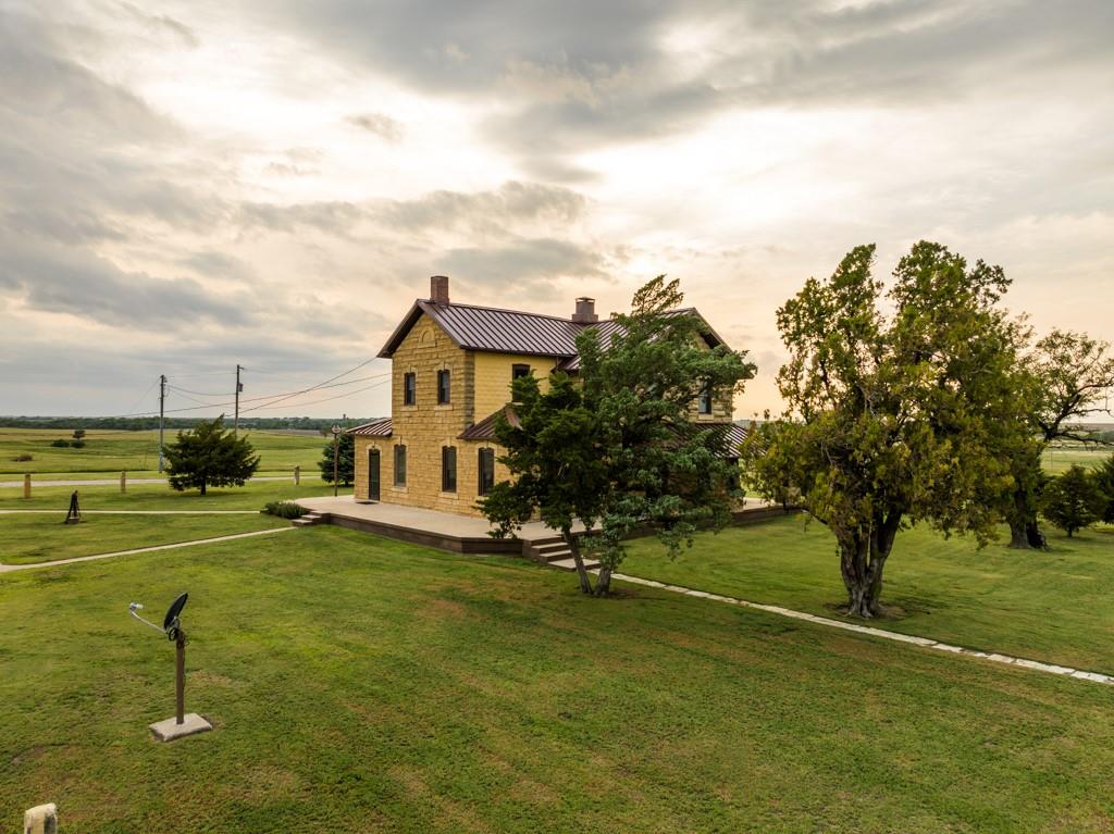 Grants Villa Road Victoria, KS 67671 - Photo 49 of 91