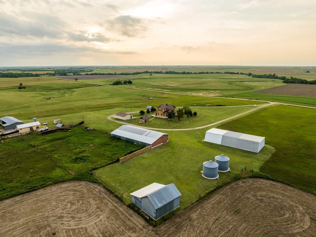 Grants Villa Road Victoria, KS 67671 - Photo 50 of 91