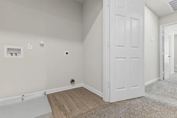 $1,495 | 219 Bonnie Bend, San Antonio, TX 78253