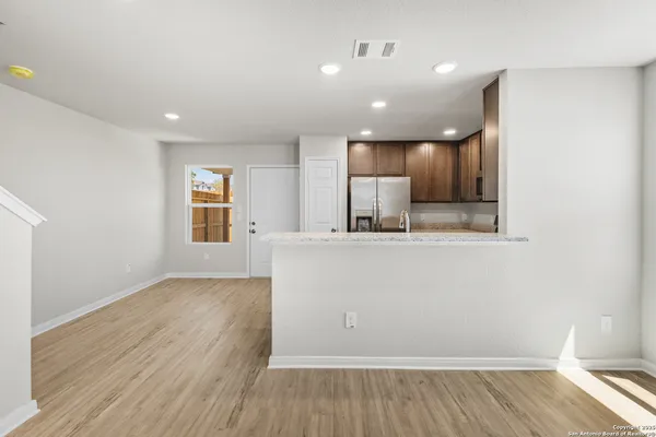 $1,495 | 219 Bonnie Bend, San Antonio, TX 78253