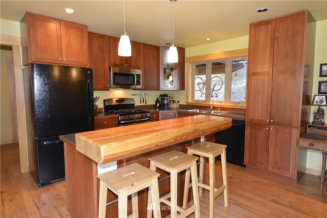 50 Cassal Road Winthrop, WA 98862 - Photo 8 of 25