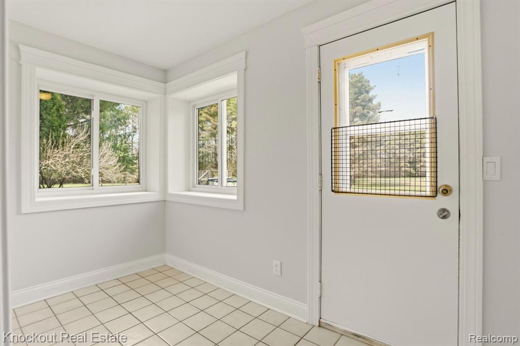 9239 Lange Road Birch Run, MI 48415 - Photo 46 of 75