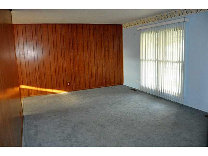 1929 Portage Path Springfield, OH 45506 - Photo 3 of 18 Gallery Image 3