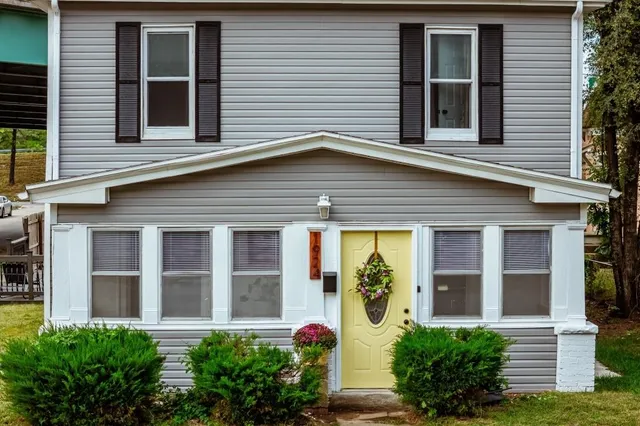 $214,900 | 1924 South 12th Street, St. Joseph, MO 64503