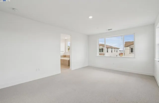 $1,211,443 | 373-373 East Gobind Boulevard, Tracy, CA 95391