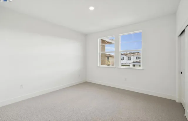 $1,211,443 | 373-373 East Gobind Boulevard, Tracy, CA 95391