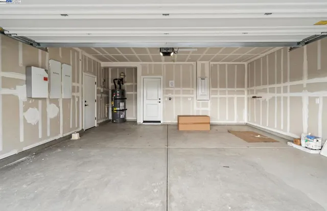 $1,211,443 | 373-373 East Gobind Boulevard, Tracy, CA 95391