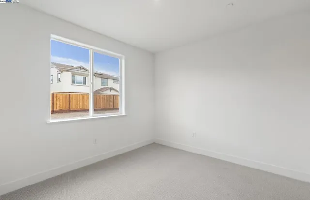 $1,211,443 | 373-373 East Gobind Boulevard, Tracy, CA 95391