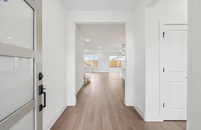 $1,211,443 | 373-373 East Gobind Boulevard, Tracy, CA 95391