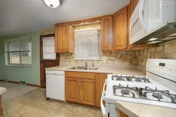 a view of a livingroom with a fireplace