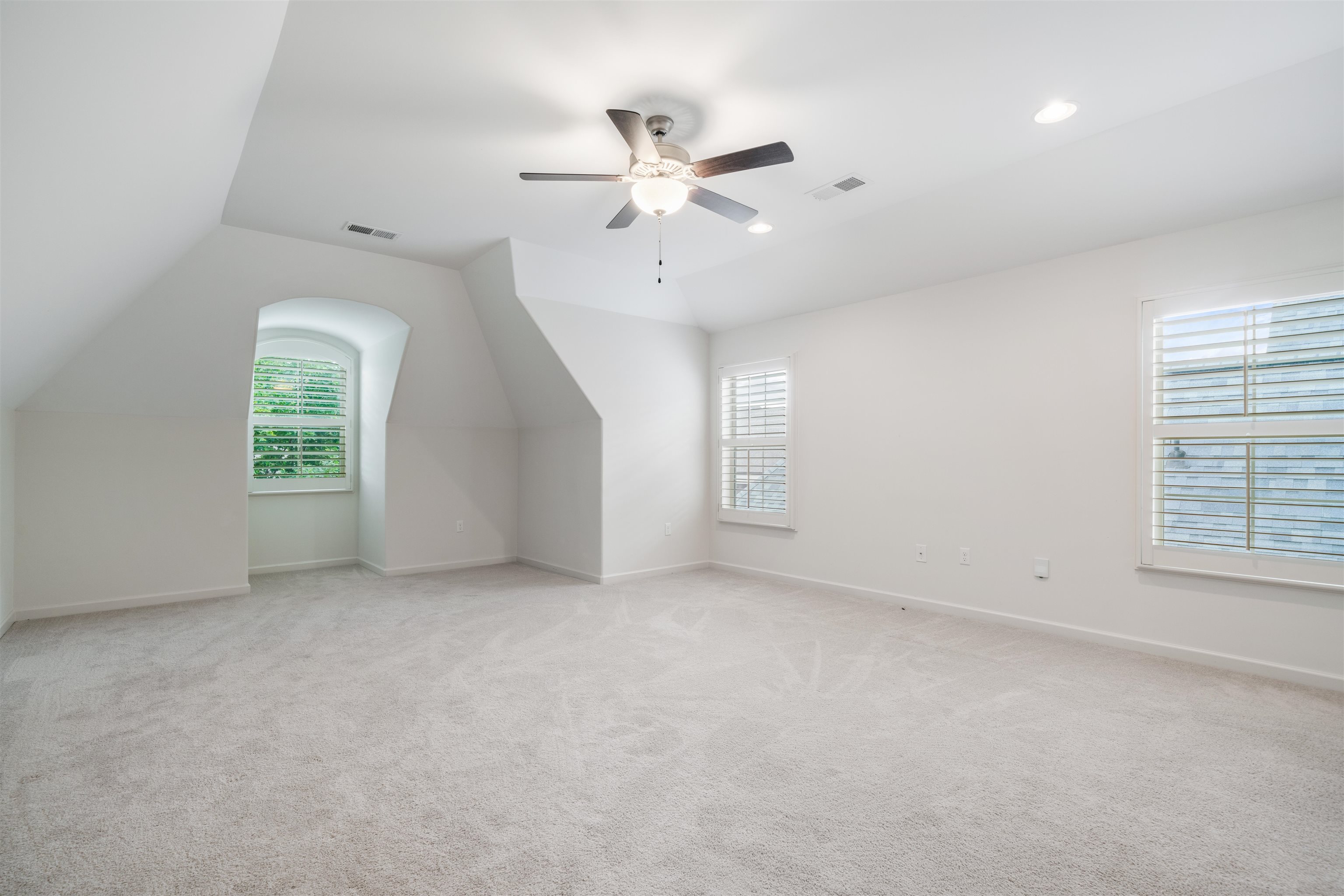4713 Emmas Circle West Collierville, TN 38017 - Photo 24 of 28 an empty room with windows and fan