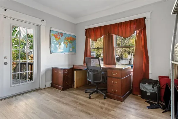 $899,900 | 1018 East Columbus Drive, Tampa, FL 33605