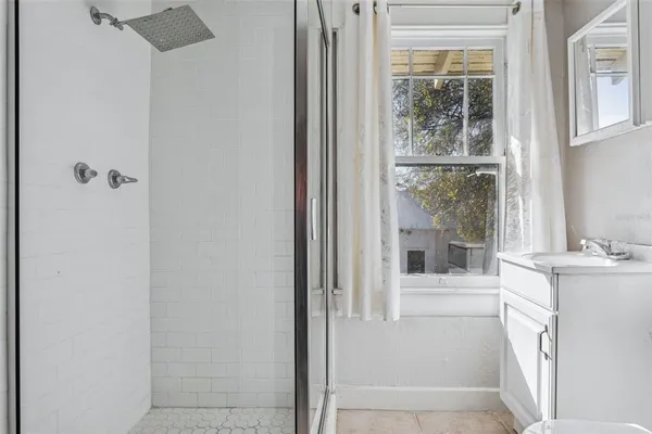 $899,900 | 1018 East Columbus Drive, Tampa, FL 33605