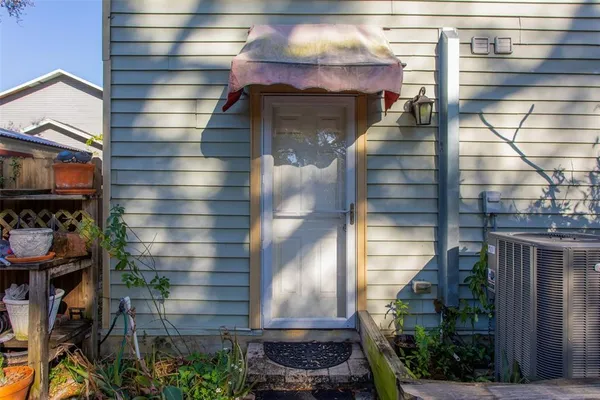 $899,900 | 1018 East Columbus Drive, Tampa, FL 33605