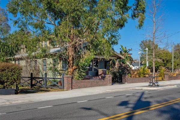 $899,900 | 1018 East Columbus Drive, Tampa, FL 33605