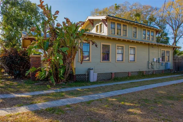 $899,900 | 1018 East Columbus Drive, Tampa, FL 33605