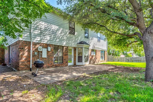 $365,000 | 610 Valley Mills Drive, Arlington, TX 76018