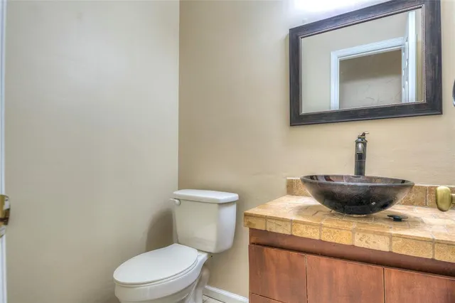 $365,000 | 610 Valley Mills Drive, Arlington, TX 76018