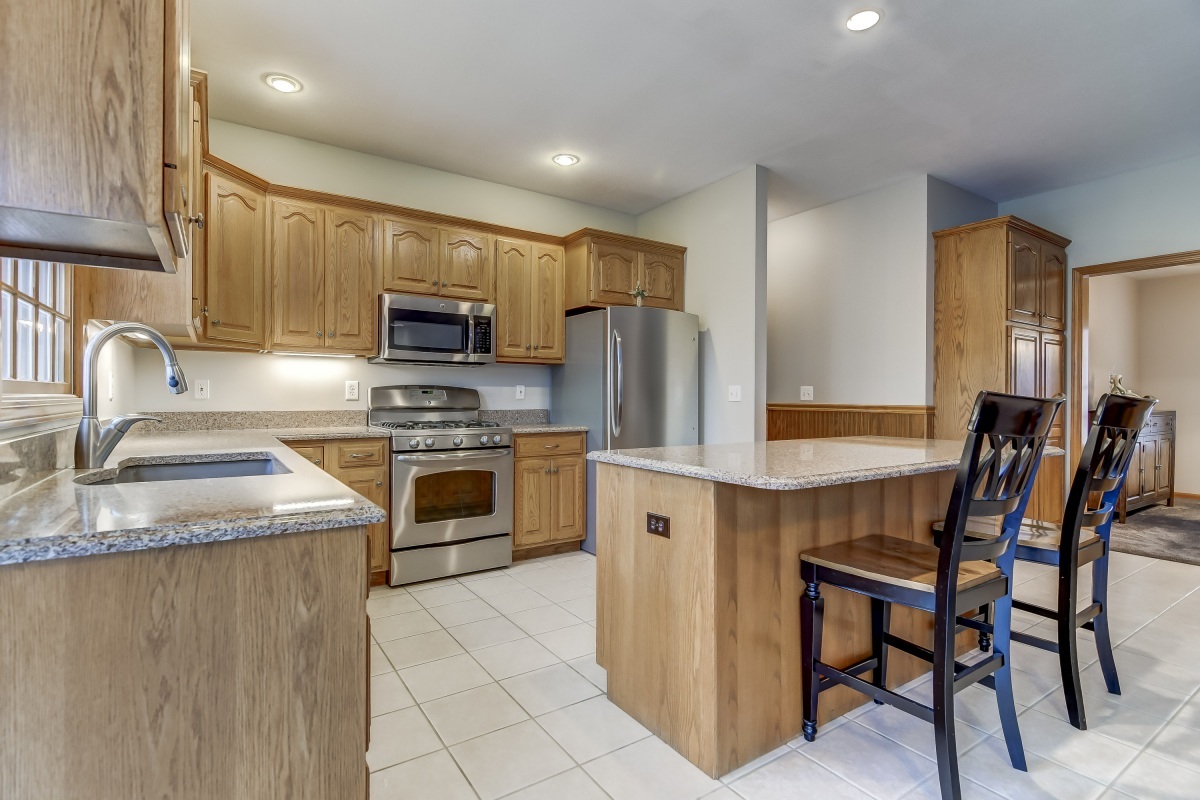 2309 Harbor Landing Springfield, IL 62712 - Photo 13 of 38
