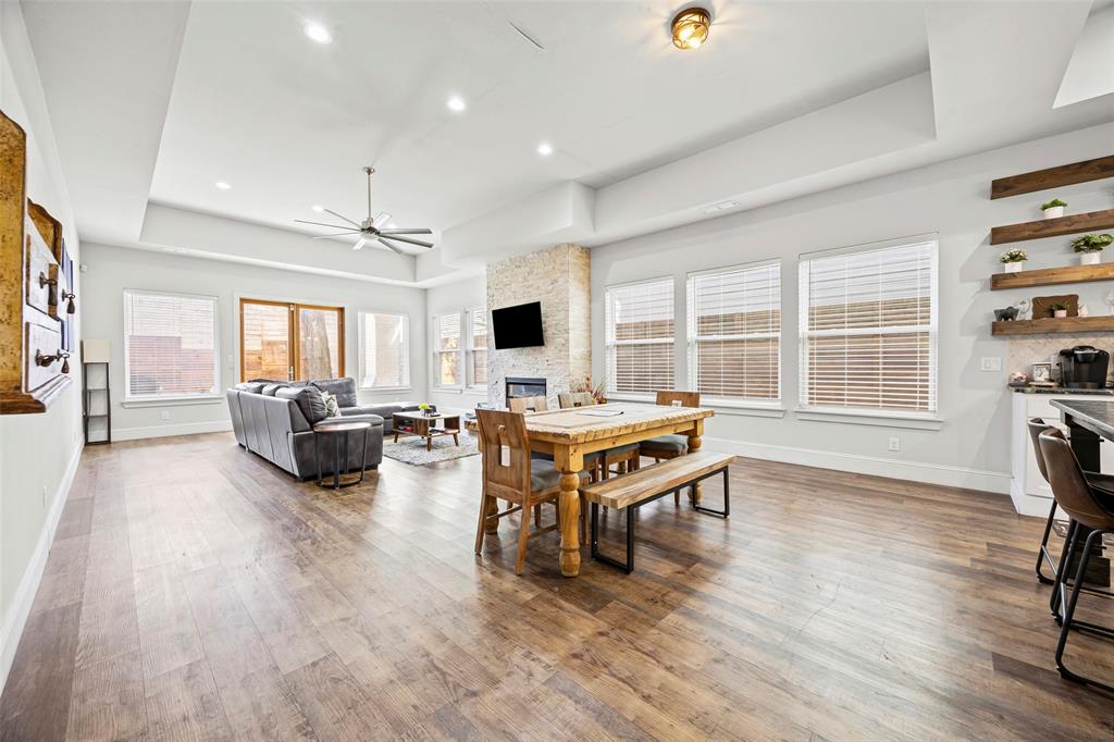 2011 North Prairie Avenue, Unit 2011 Dallas, TX 75204 - Photo 14 of 39 a living room with furniture and wooden floor