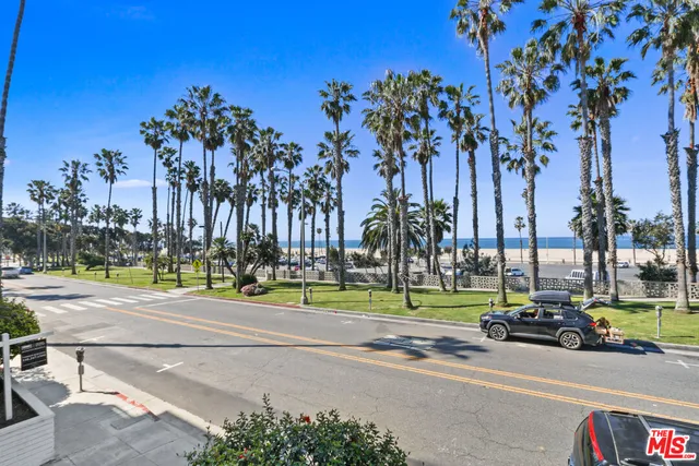 $1,475,000 | 2221 Ocean Avenue, Unit 101, Santa Monica, CA 90405