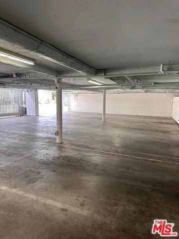 $1,475,000 | 2221 Ocean Avenue, Unit 101, Santa Monica, CA 90405