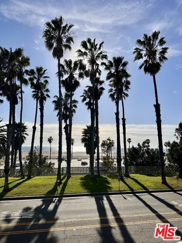 $1,475,000 | 2221 Ocean Avenue, Unit 101, Santa Monica, CA 90405