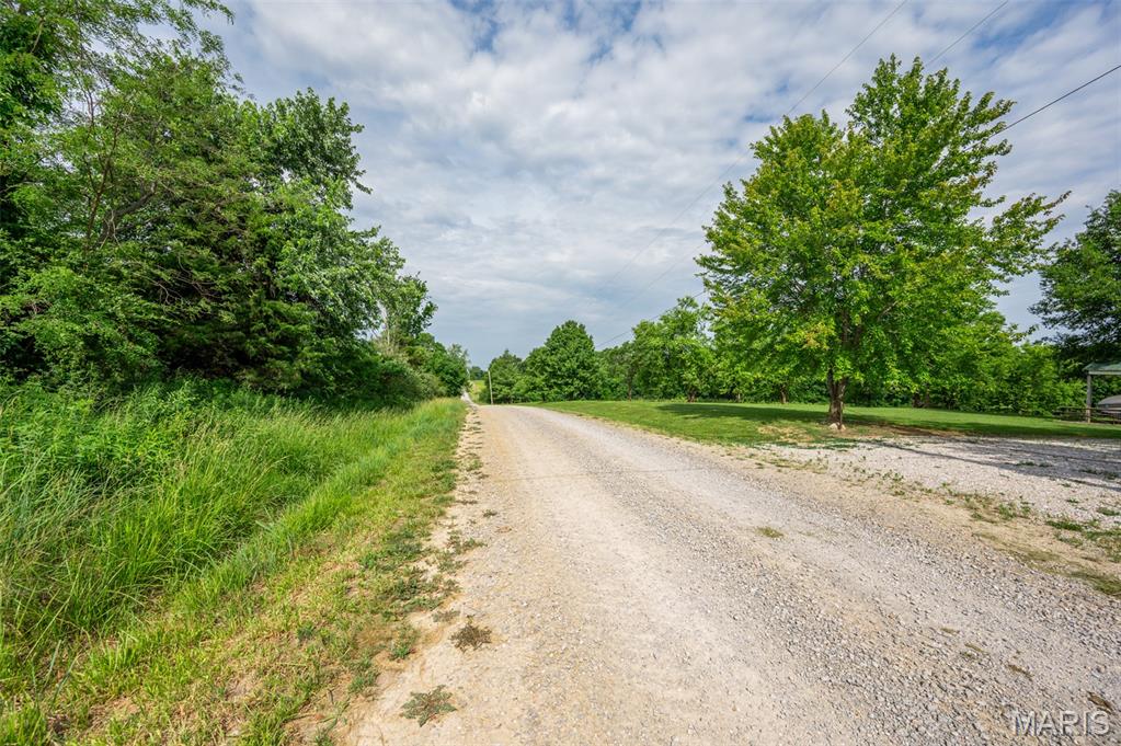 8 Halyon Estates Perry, MO 63462 - Photo 14 of 28