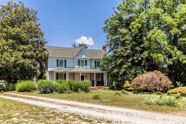 $2,350,000 | 7655 Hat Creek Road, Brookneal, VA 24528