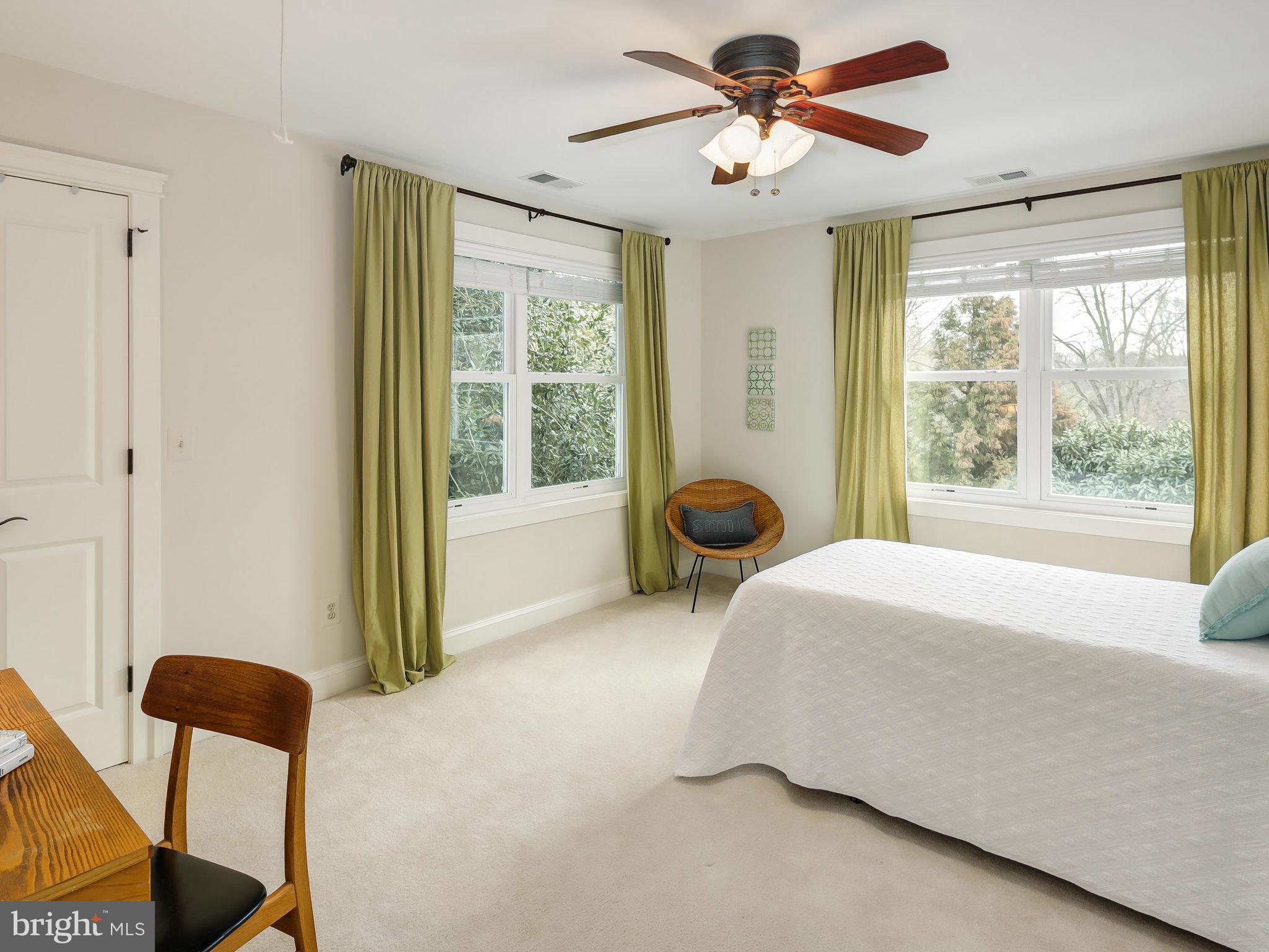 6279 Park Road McLean, VA 22101 - Photo 20 of 30 Bedroom