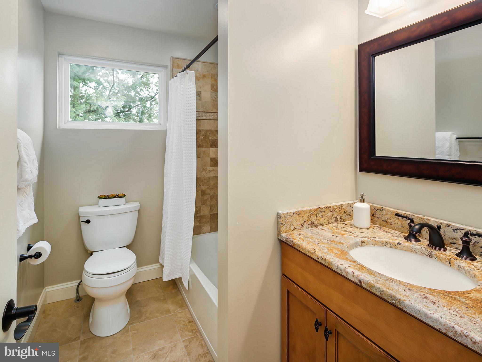 6279 Park Road McLean, VA 22101 - Photo 21 of 30 Bath