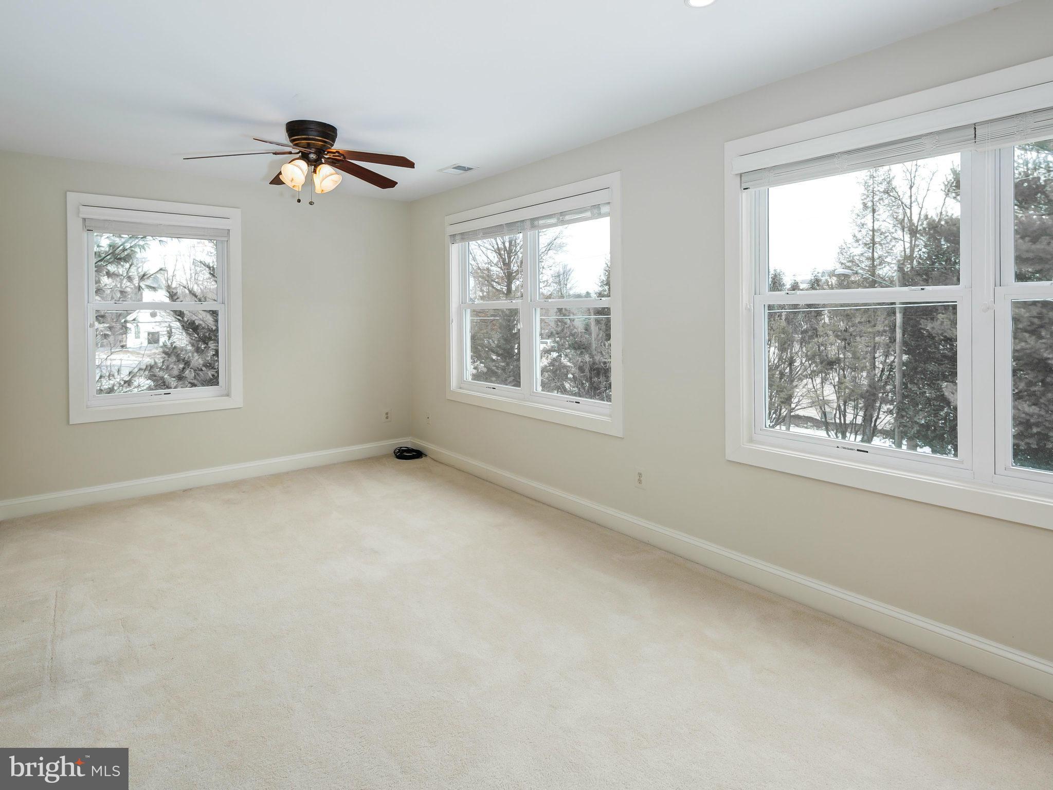 6279 Park Road McLean, VA 22101 - Photo 22 of 30 Bedroom