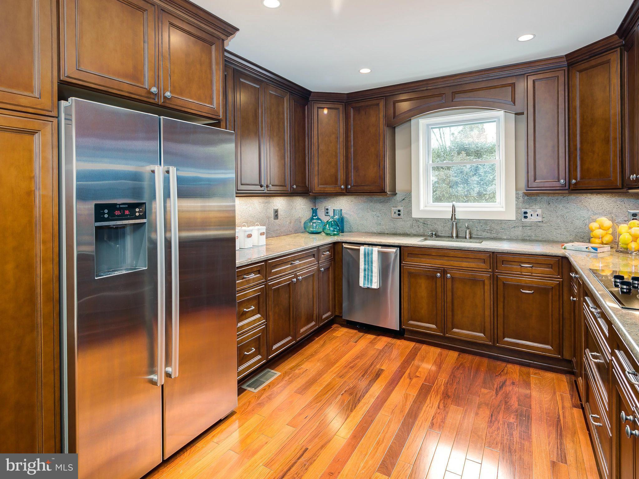 6279 Park Road McLean, VA 22101 - Photo 10 of 30 Kitchen