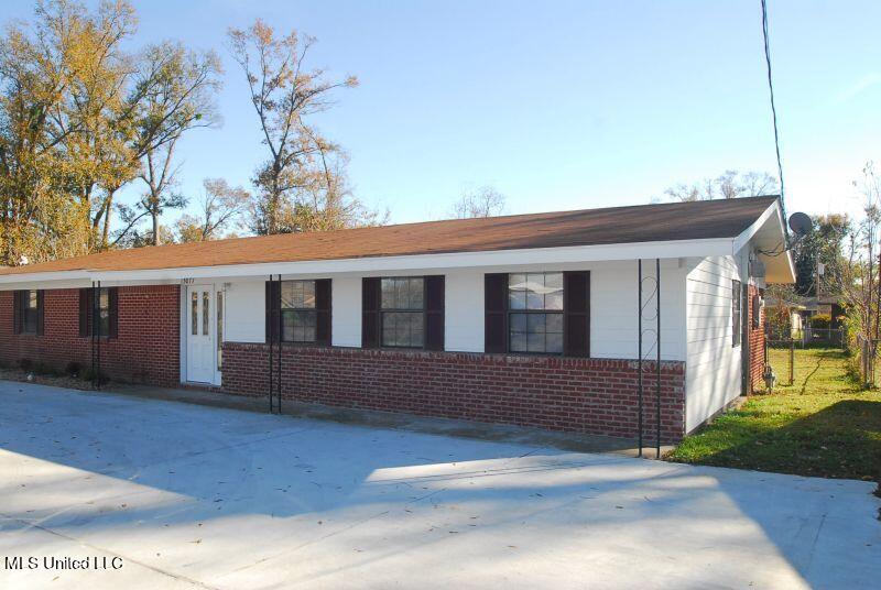 15077 Dedeaux Road Gulfport, MS 39503 - Photo 1 of 10 15077 Dedeaux, Gulfport $850