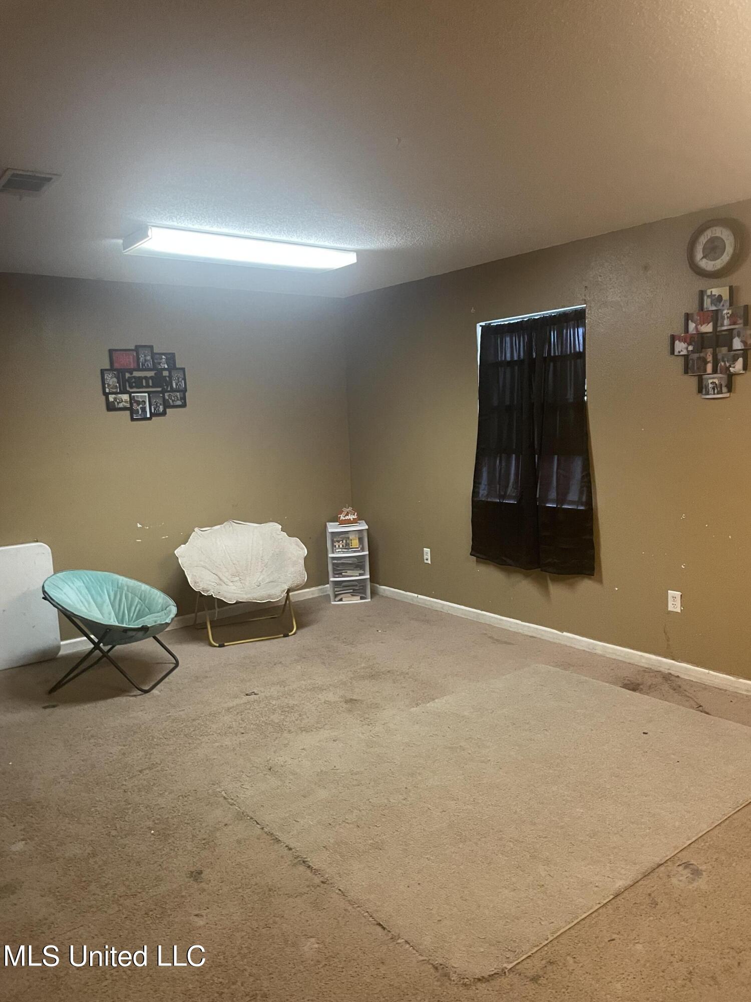 15077 Dedeaux Road Gulfport, MS 39503 - Photo 2 of 10 IMG_9200