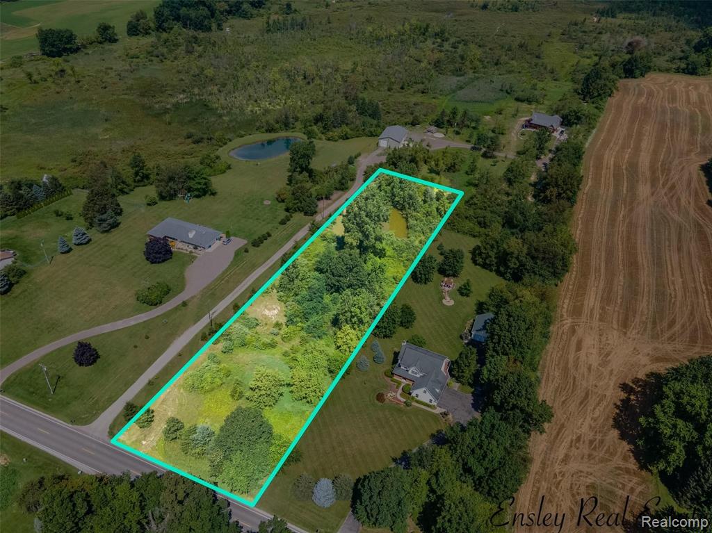 684 West Coon Lake Road Howell, MI 48843 - Photo 1 of 6