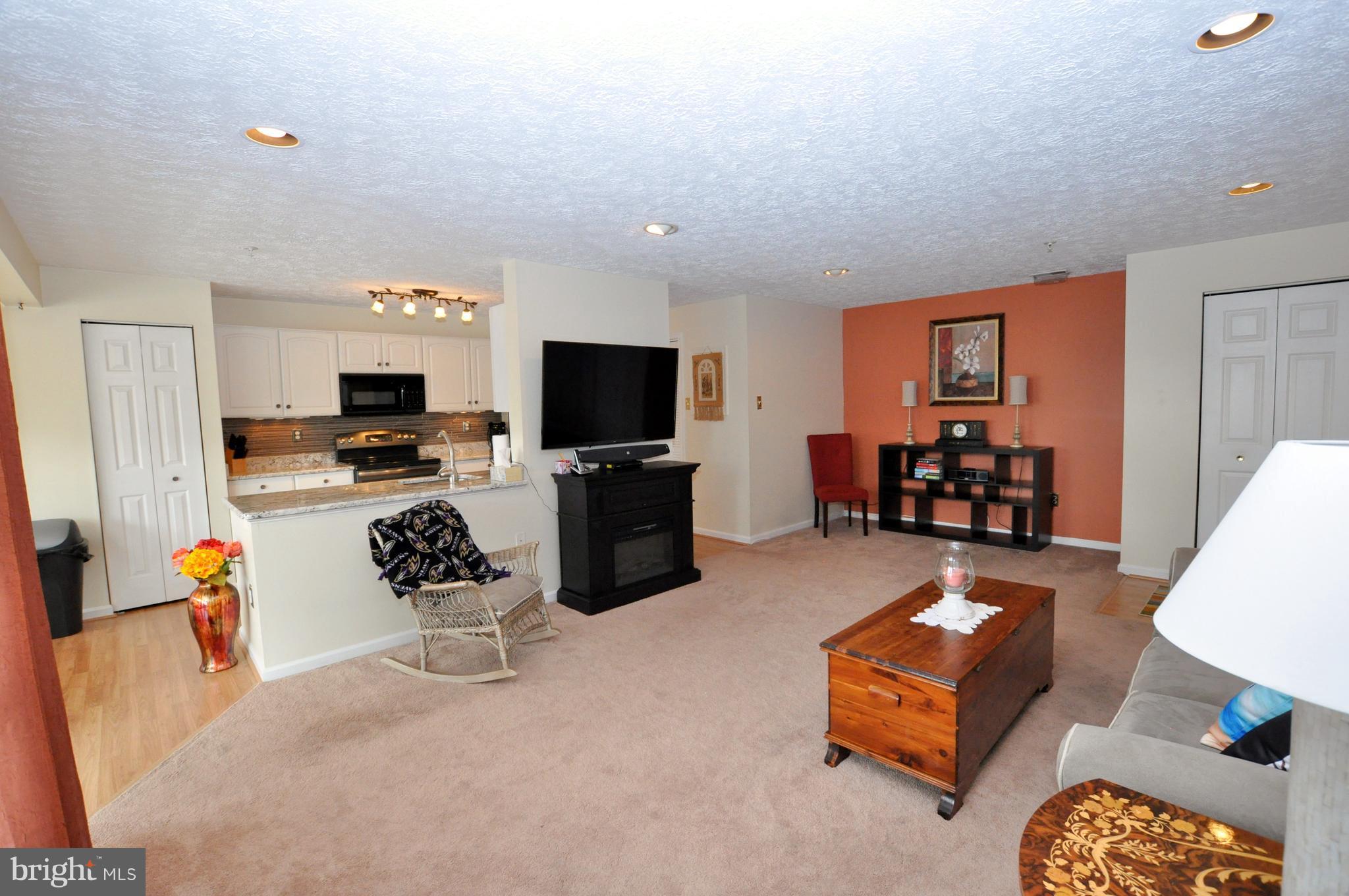 8251 Poplar Mill Road, Unit 8251 Baltimore, MD 21236 - Photo 9 of 22 Living Room
