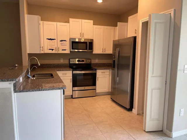 $2,650 | 14367 Easy Goer Street, Ruskin, FL 33573