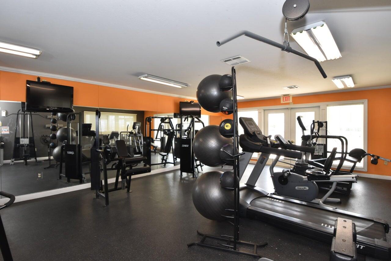 7972 North 107th Street Milwaukee, WI 53224 - Photo 34 of 43 workout facility