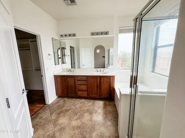 $2,500 | 1643 West Cottonwood Lane, Phoenix, AZ 85045