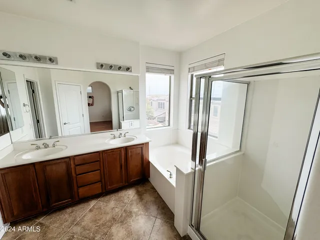 $2,500 | 1643 West Cottonwood Lane, Phoenix, AZ 85045