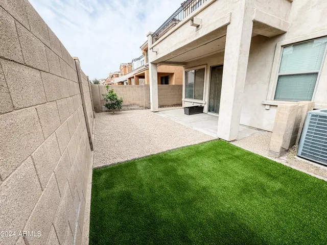 $2,500 | 1643 West Cottonwood Lane, Phoenix, AZ 85045