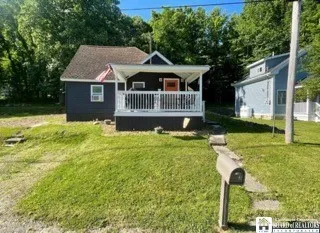 $179,900 | 3 Mapleview Avenue, Busti, NY 14750