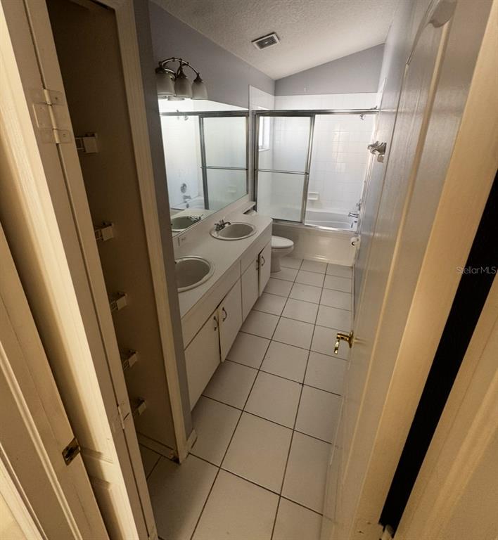 229 Chardonnay Place Valrico, FL 33594 - Photo 17 of 18