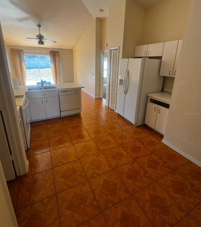 229 Chardonnay Place Valrico, FL 33594 - Photo 6 of 21