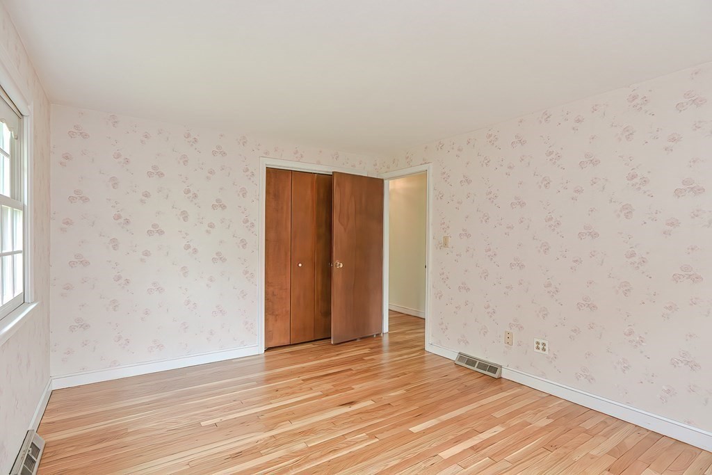 12 Borrows Road Foxboro, MA 02035 - Photo 20 of 41 Gallery Image 20