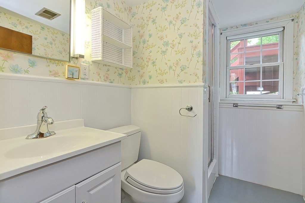 12 Borrows Road Foxboro, MA 02035 - Photo 32 of 41 Gallery Image 32