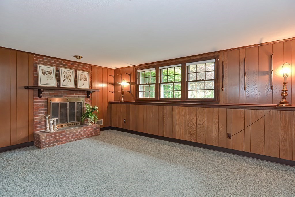12 Borrows Road Foxboro, MA 02035 - Photo 34 of 41 Gallery Image 34